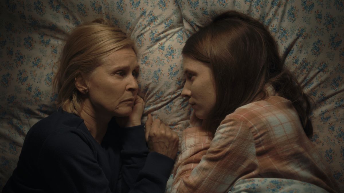 Recenze: Nemoc jménem mateřská láska. Nový film ji léčí chirurgickým řezem