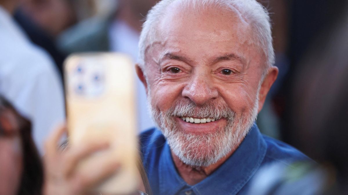 Osmdesátiletý Lula jako idol levice. Porazí favorita voleb Bolsonara?