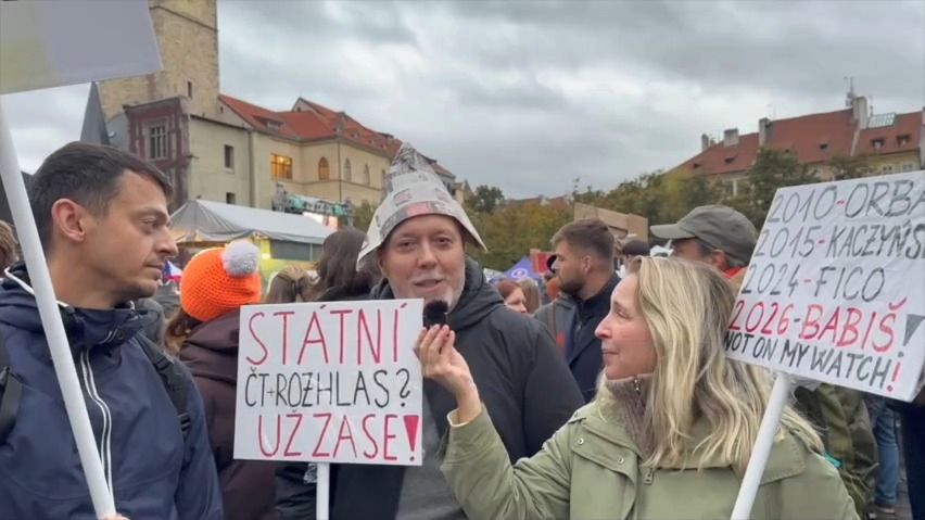 „Státní média jsme už měli.“ Ptali jsme se demonstrantů ze Staromáku