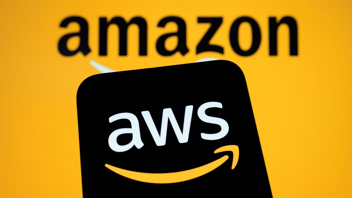 Další zklamání. Cloudový byznys Amazonu roste, cash flow ale trpí kvůli AI