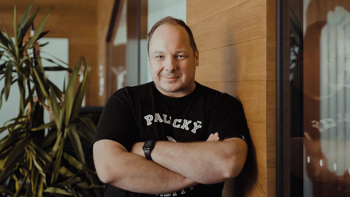 Mami, oni mi tam nadávají! Naučte děti řešit konflikty na síti