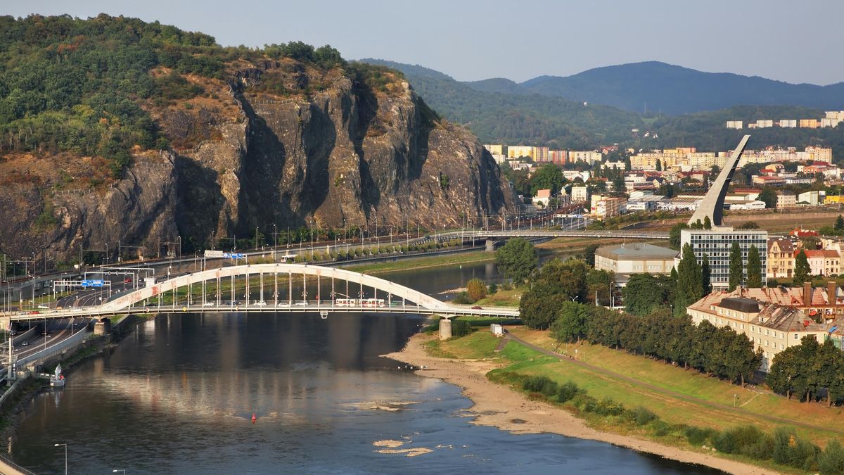 Tchajwanci míří do Česka. Nedělají čipy, ale chemikálie a logistiku