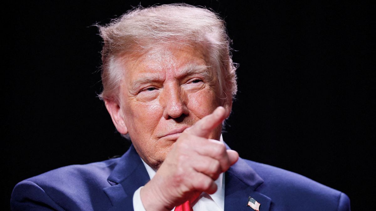 Mezi Ukrajinou a Ruskem podle Trumpa začíná platit energetické příměří