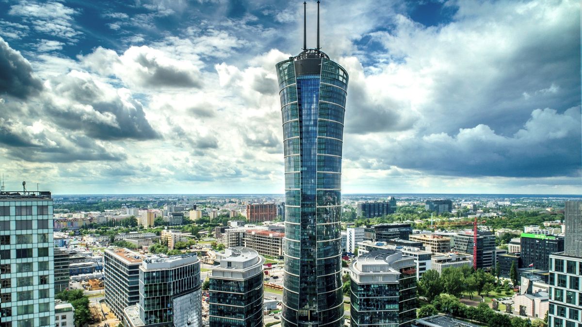 Vítkova CPI prodává mrakodrap ve Varšavě. Cena může být okolo devíti miliard