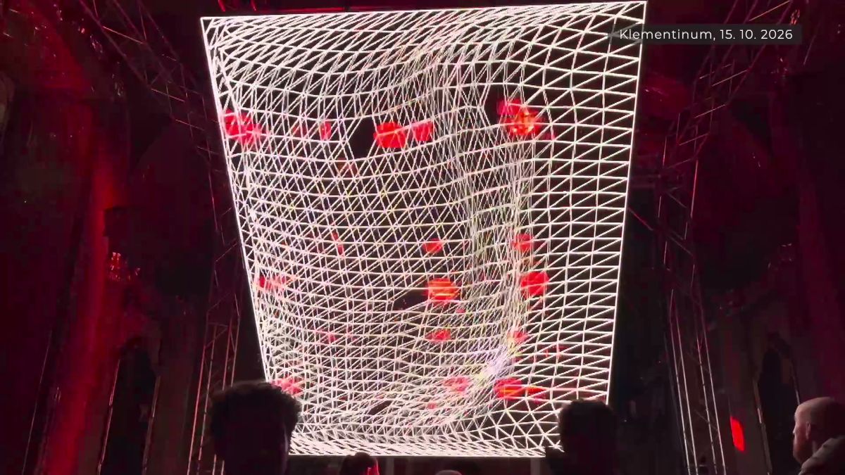 Efektní Signal Festival začal. Podívejte se na ukázky dechberoucích instalací