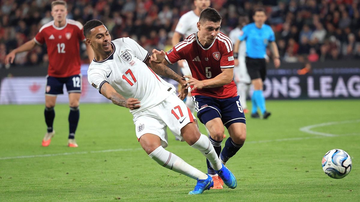 Chtěl seknout s fotbalem, v reprezentaci teď brání světové hvězdy