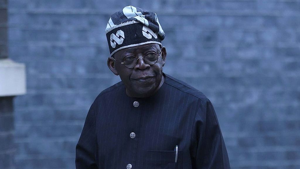 Při havárii armádního letadla v Nigérii zemřelo všech 32 lidí na palubě