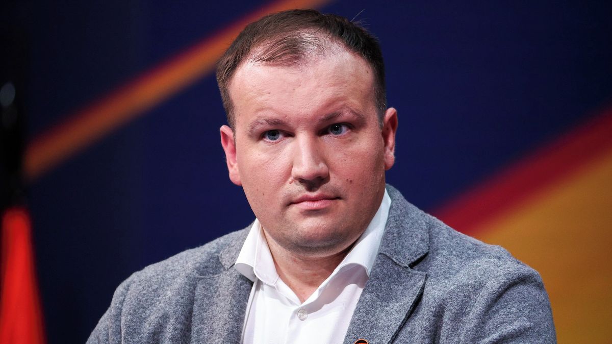 Hlavu ruských propagandistů, kteří operovali v Česku, zatkli v Černé Hoře