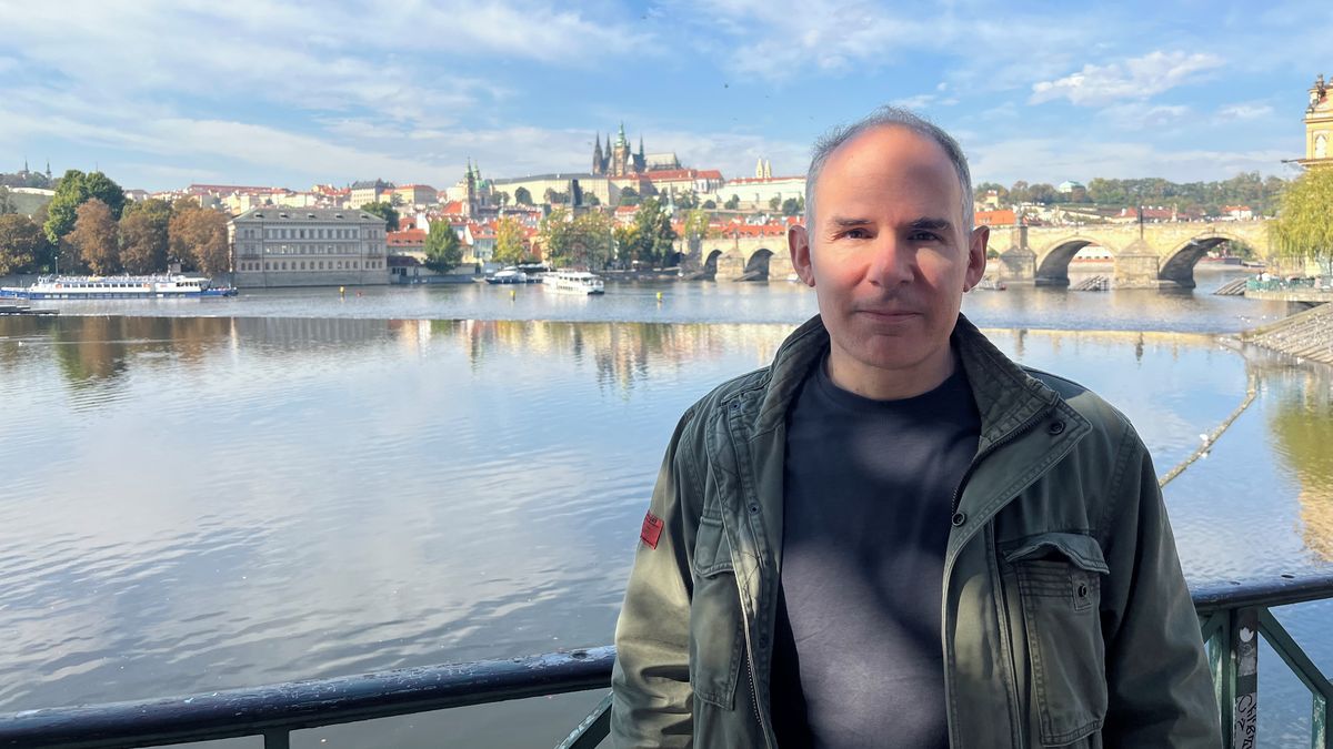 Zemanovi jsme se s kolegy smáli, Klaus mě chválil, říká bývalý zpravodaj BBC