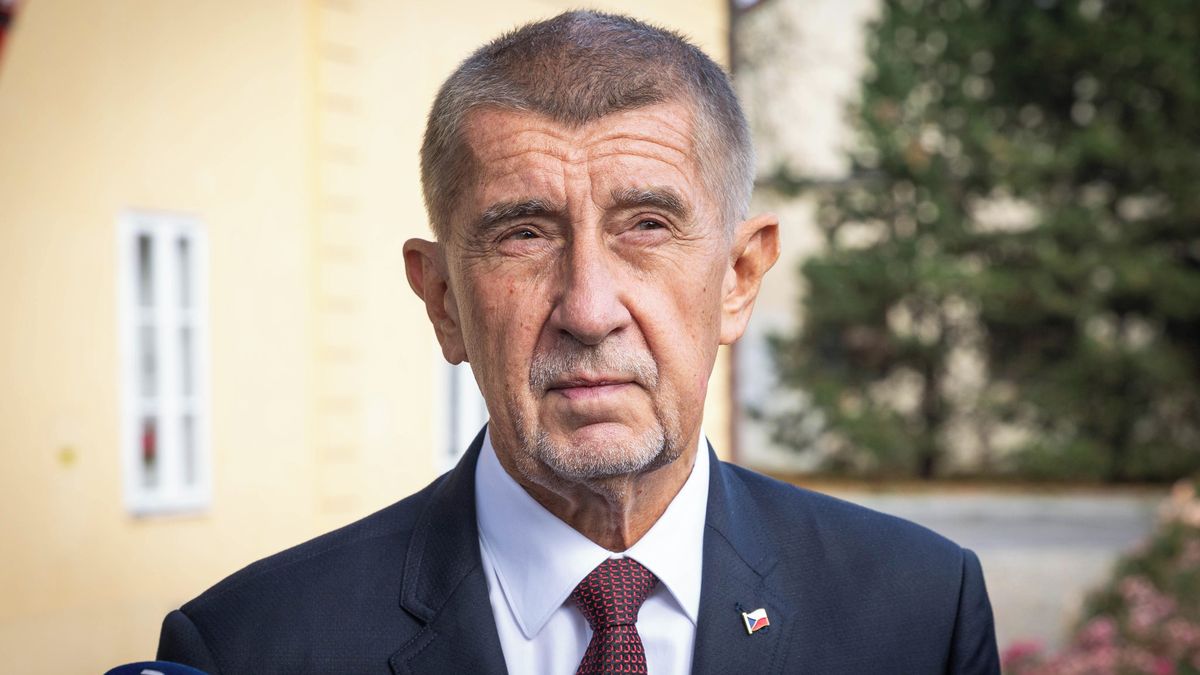 Sněmovní volby by v říjnu vyhrálo ANO, jeho podpora od jara klesla