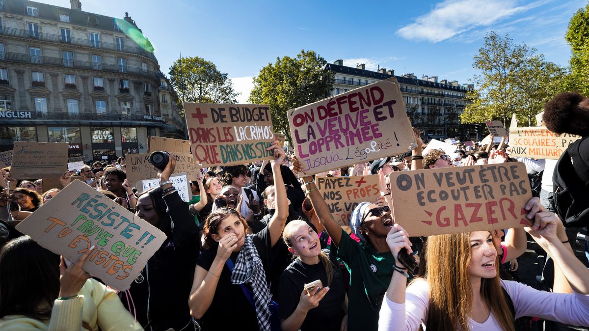 Nálada ve Francii je pod psa. Bouří se studenti, ale nespokojenost vládne podle francouzského politologa všude