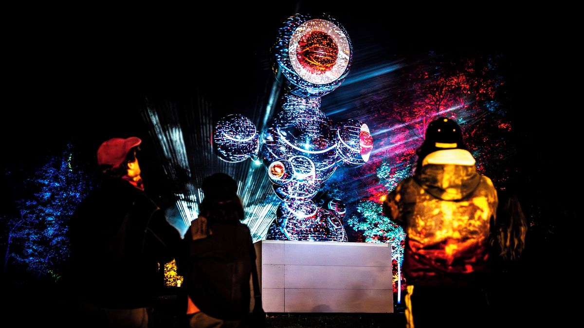 Foto: Lasery na Vltavě i Havel. Co nabízí Signal Festival