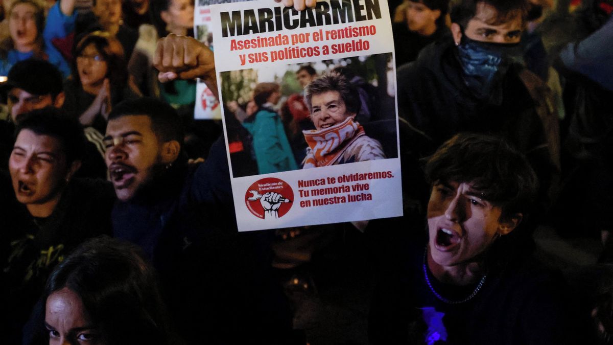 Její vystěhování v Madridu spustilo protesty. V nemocnici 87letá žena zemřela
