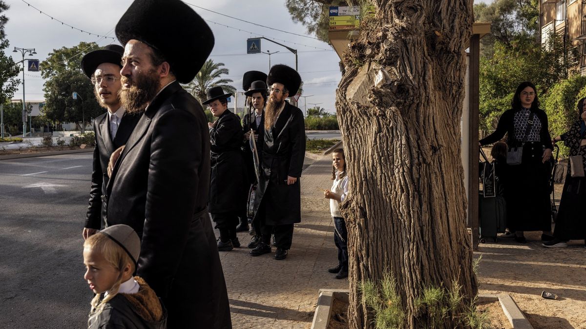 „Nehorázné. Z krytů jsou synagogy.“ Pouštní město se mění pod vlivem ultraortodoxních židů
