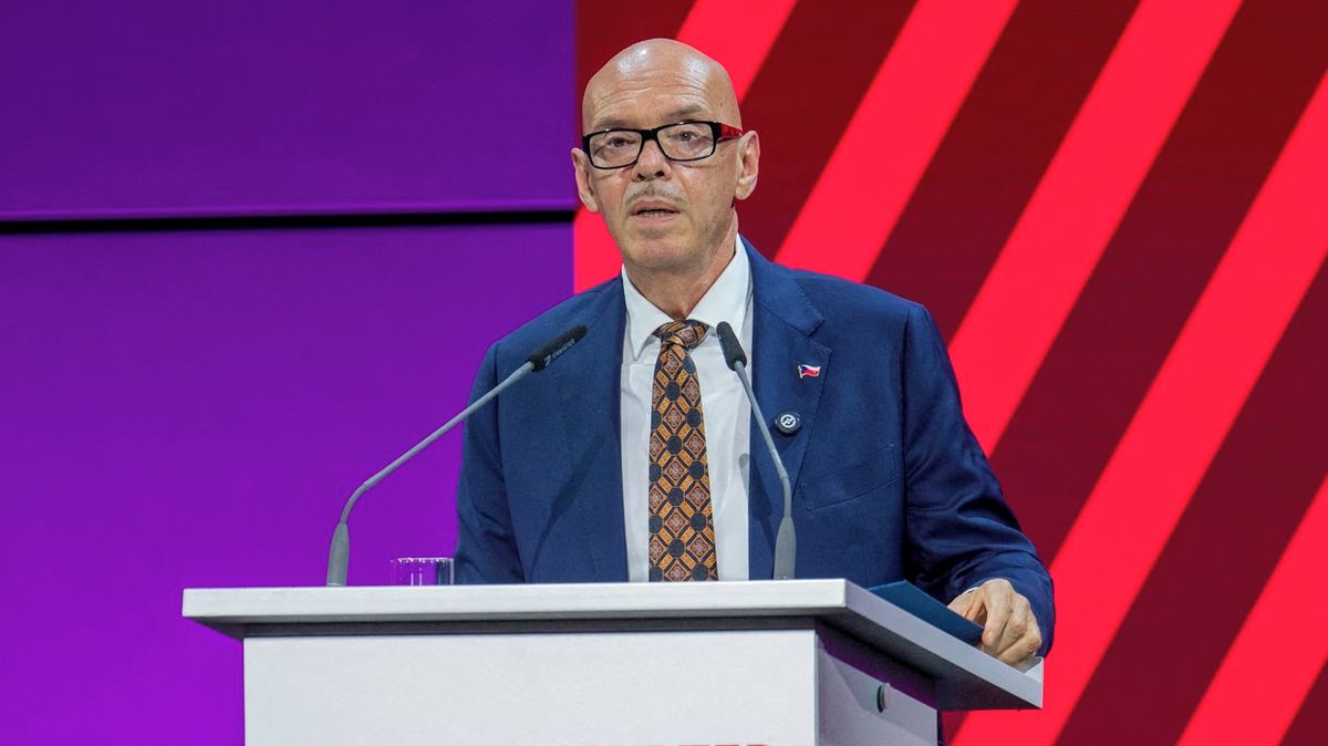 Pískání na Klempíře a kritika StB ve vládě. Češi zahájili veletrh ve Frankfurtu