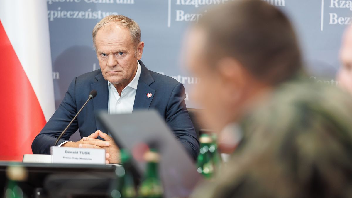 Premiérova procházka podkopává poplach kvůli atentátu, tvrdí polská opozice
