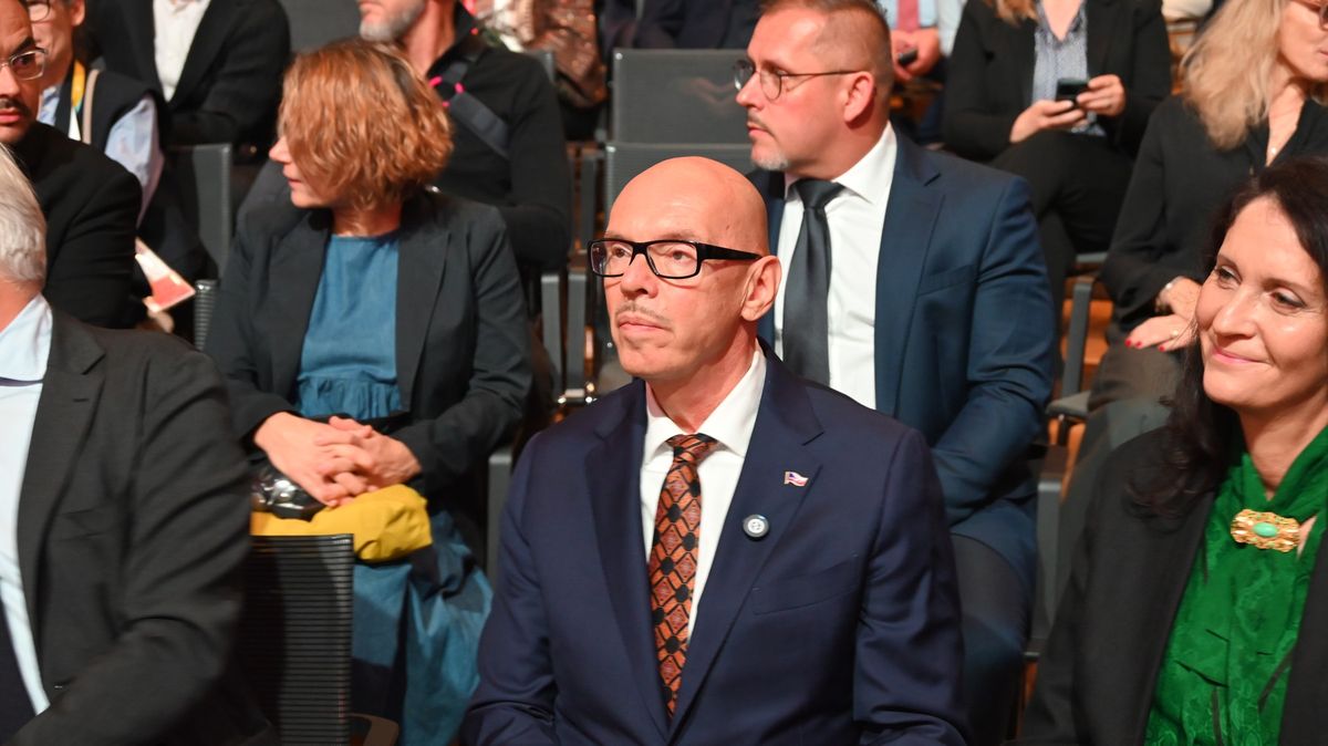 "Zajímalo by mě, kolik knih paní Denemarkové bolševici zakázali." Klempíř reaguje na poprask ve Frankfurtu
