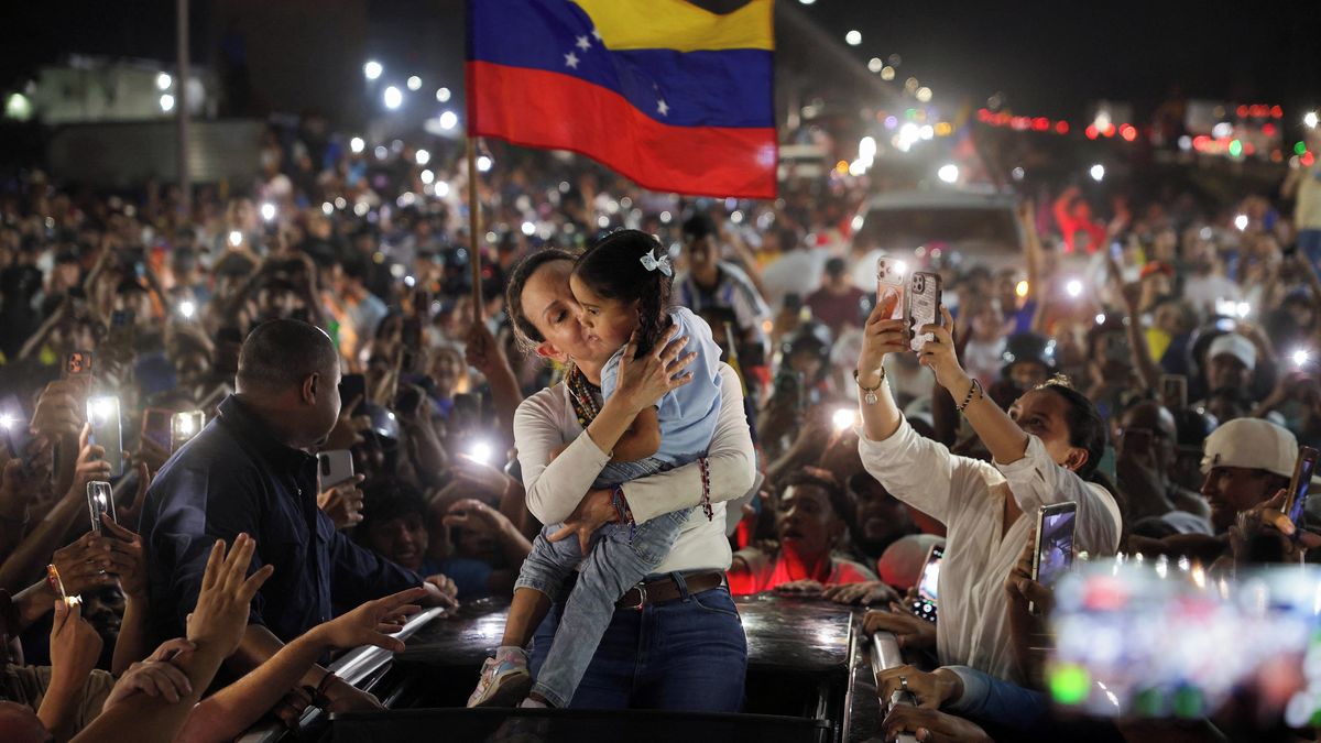 Vithali Mše a davy příznivců. Takto Venezuelané vítali svoji „Železnou lady ...