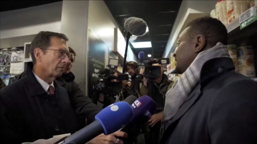 „Chtějí dokončit, co začali.“ Manažer popsal vyrabování obchodu v Paříži