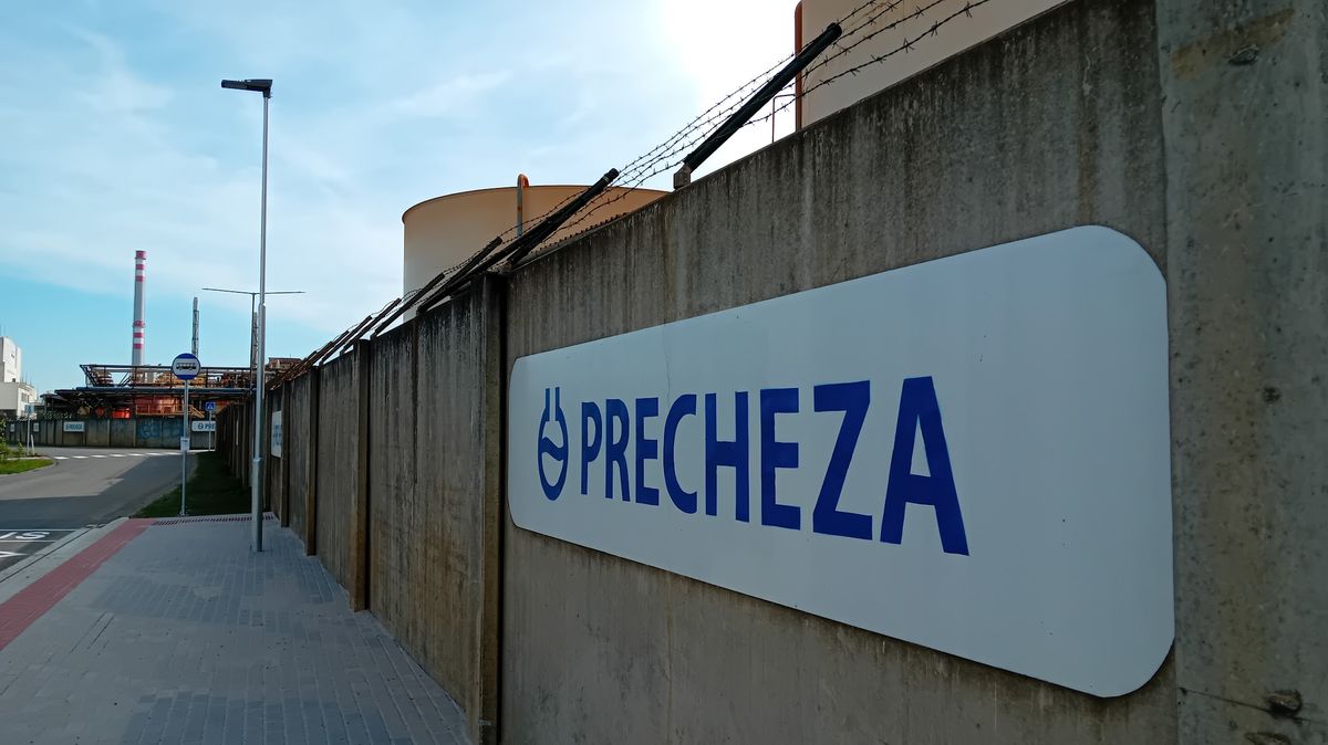 Babišova chemička má nové sousedy