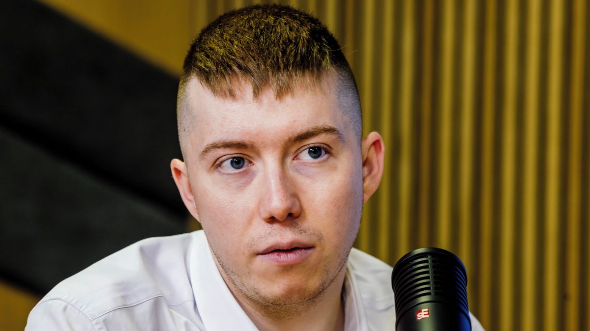 Okamurův kamarád a moderátor „souboje liliputů“. Kdo je nový člen Rady ČRo